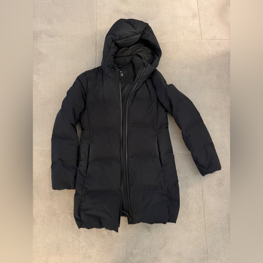Uniqlo Seamless Down Jacket (Small)